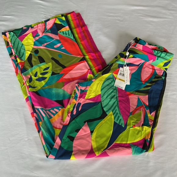 Trina Turk Rainforest Cover Up Swim Pants Size M NWT - Picture 7 of 8